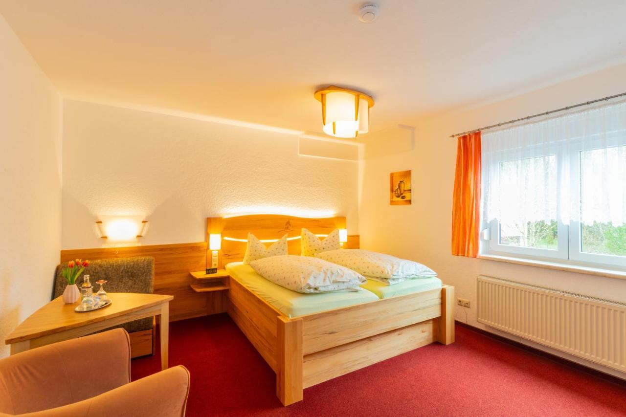 Rennsteighotel Gruener Baum Schmiedefeld am Rennsteig Esterno foto